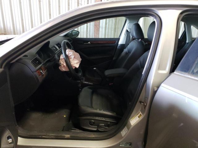 Photo 7 from auction – 2012 VOLKSWAGEN PASSAT SEL with VIN 1VWCM7A39CC009153