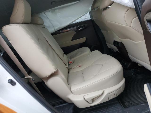 Photo 11 from auction – 2022 TOYOTA HIGHLANDER with VIN 5TDDZRBH7NS177616