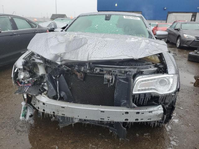 Photo 5 from auction – 2017 CHRYSLER 300 LIMITE with VIN 2C3CCAAGXHH607556