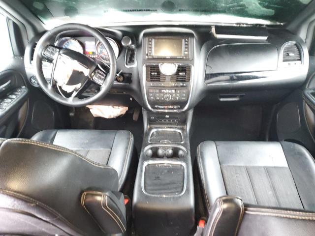 Photo 8 from auction – 2016 CHRYSLER TOWN & COU with VIN 2C4RC1HG3GR149430