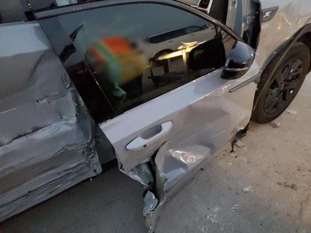 Photo 13 from auction – 2022 KIA SORENTO S with VIN 5XYRLDLC5NG143586
