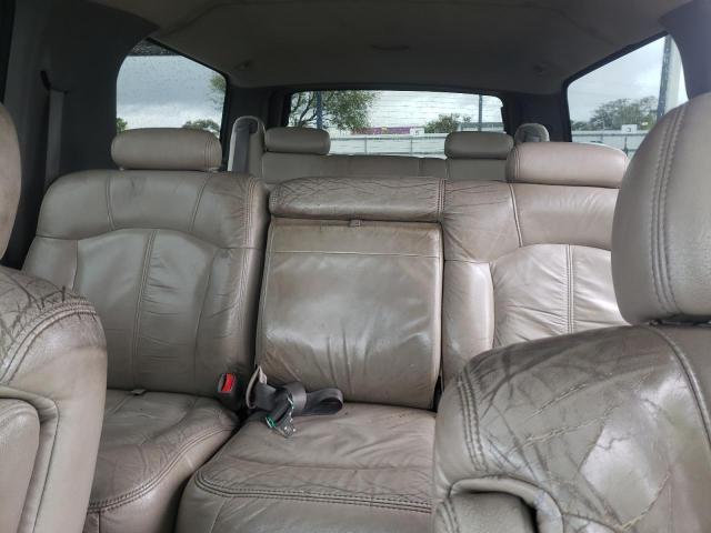 Photo 10 from auction – 2002 CHEVROLET SUBURBAN K with VIN 3GNFK16T82G309684