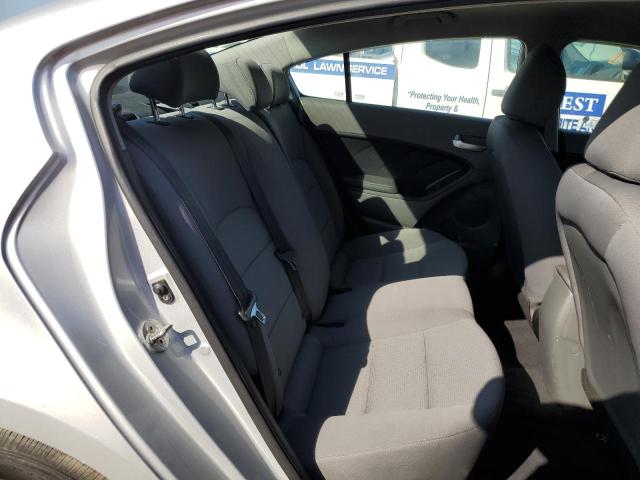 Photo 10 from auction – 2018 KIA FORTE LX with VIN 3KPFK4A72JE275546
