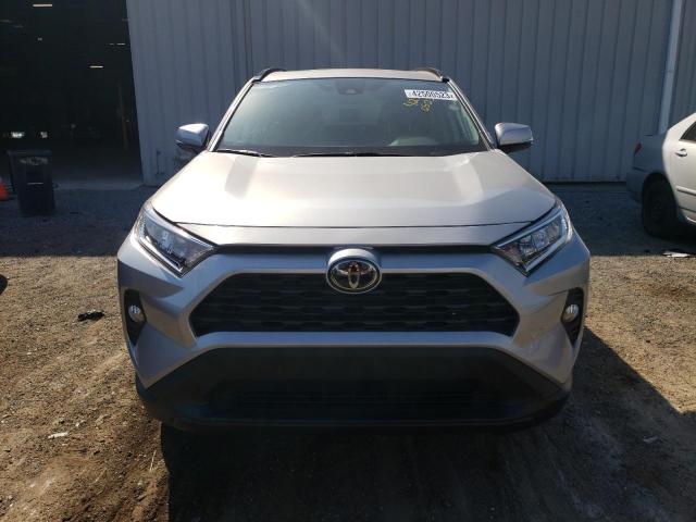 Photo 5 from auction – 2019 TOYOTA RAV4 XLE P with VIN 2T3C1RFV8KC023947