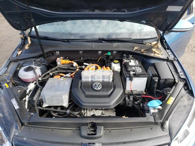 Photo 11 from auction – 2016 VOLKSWAGEN E-GOLF SE with VIN WVWKP7AU6GW913948