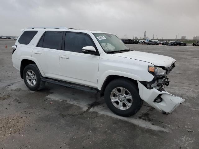 Photo 4 from auction – 2015 TOYOTA 4RUNNER SR with VIN JTEZU5JR2F5104146