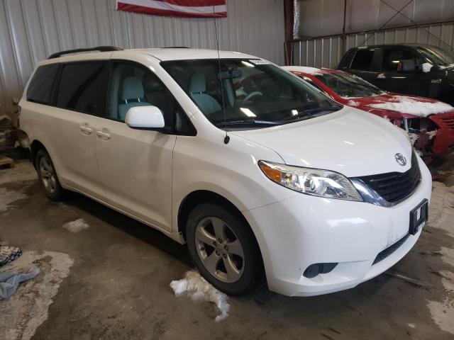 Photo 4 from auction – 2013 TOYOTA SIENNA LE with VIN 5TDKK3DC2DS285408