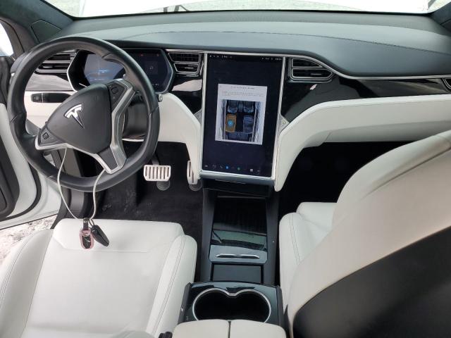 Photo 8 from auction – 2018 TESLA MODEL X with VIN 5YJXCBE46JF096278