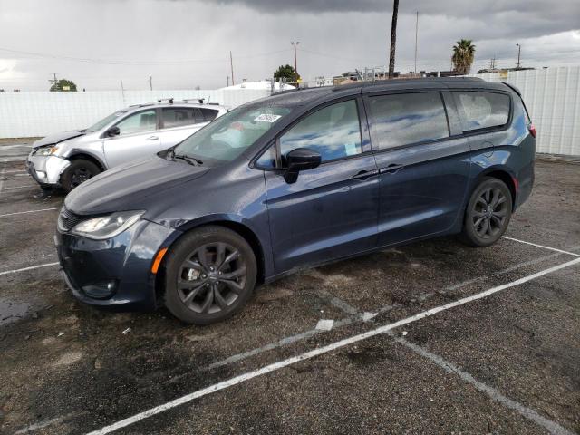 CHRYSLER PACIFICA T 2019 with VIN 2C4RC1EGXKR633477 - Photo from auction