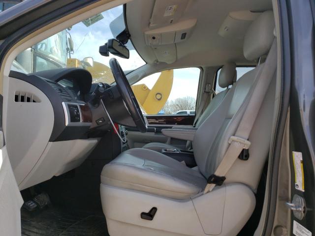 Photo 7 from auction – 2010 CHRYSLER TOWN & COU with VIN 2A4RR8DX9AR448466