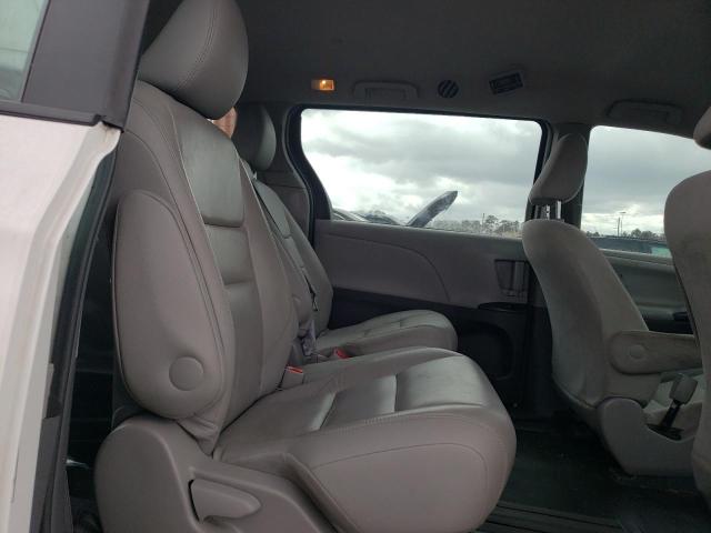 Photo 11 from auction – 2017 TOYOTA SIENNA with VIN 5TDZZ3DC1HS838677