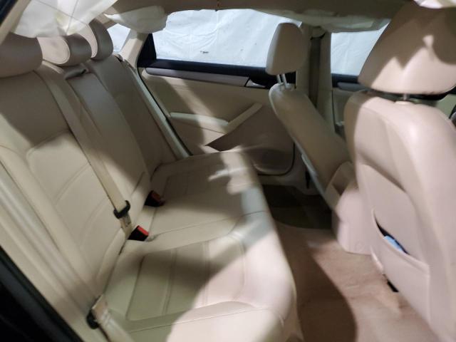 Photo 10 from auction – 2014 VOLKSWAGEN PASSAT S with VIN 1VWAT7A35EC036136