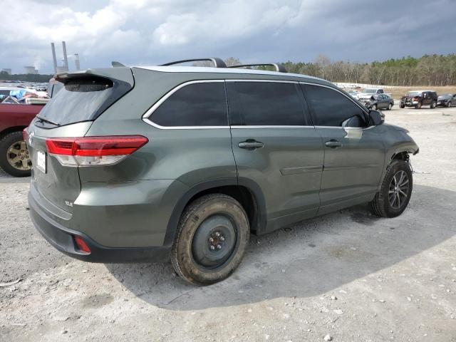 Photo 3 from auction – 2017 TOYOTA HIGHLANDER with VIN 5TDKZRFH2HS232186