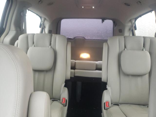 Photo 10 from auction – 2016 CHRYSLER TOWN & COU with VIN 2C4RC1CG5GR261217
