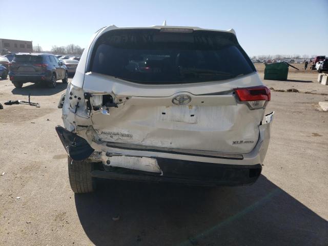 Photo 6 from auction – 2019 TOYOTA HIGHLANDER with VIN 5TDJZRFH9KS578643