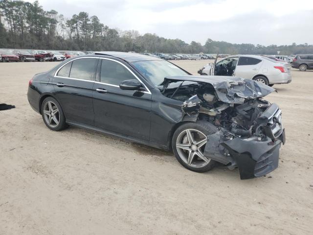 Photo 4 from auction – 2017 MERCEDES-BENZ E 300 with VIN WDDZF4JB4HA104838