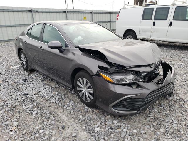 Photo 4 from auction – 2022 TOYOTA CAMRY LE with VIN 4T1C31AK0NU592893