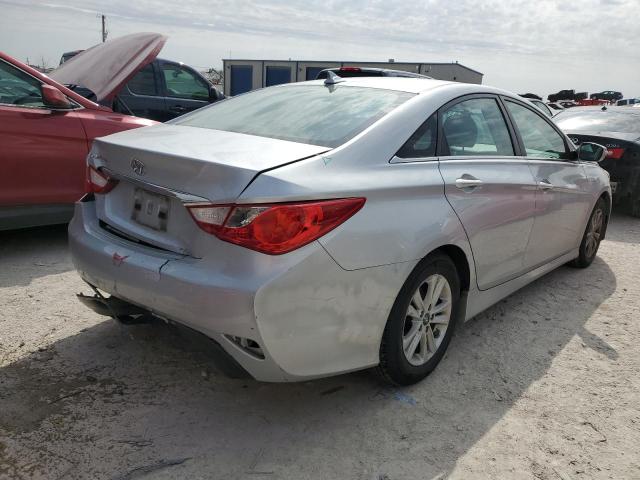 Photo 3 from auction – 2014 HYUNDAI SONATA GLS with VIN 5NPEB4AC1EH830366