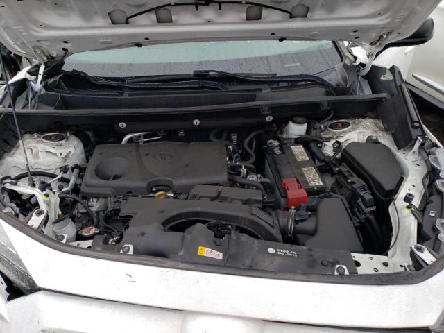 Photo 11 from auction – 2019 TOYOTA RAV4 LE with VIN 2T3F1RFV7KW063898