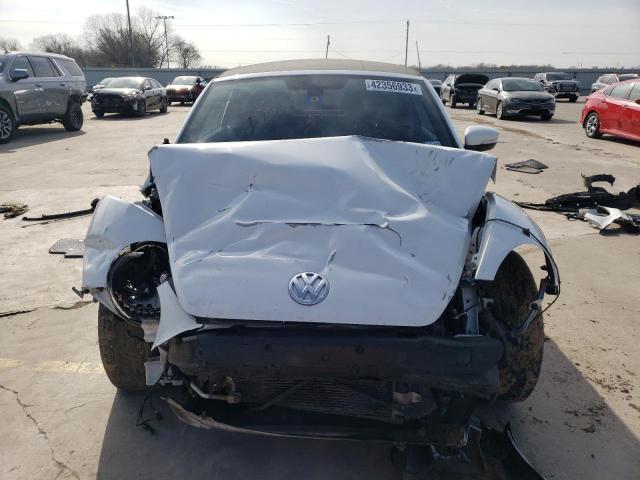 Photo 5 from auction – 2018 VOLKSWAGEN BEETLE S with VIN 3VW5DAAT4JM506970