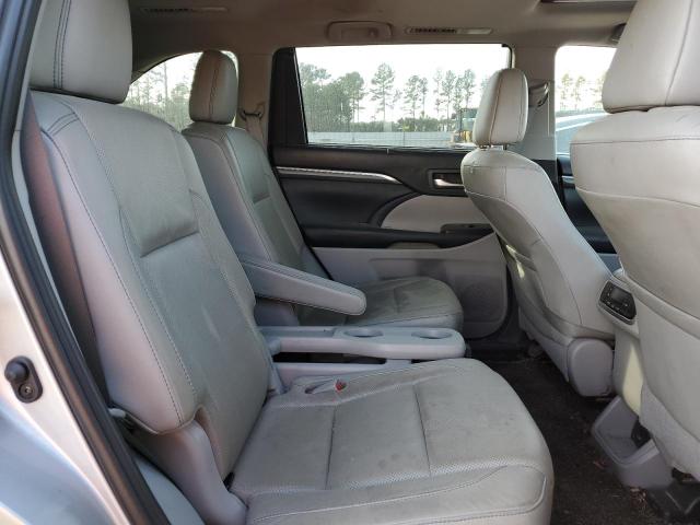 Photo 11 from auction – 2019 TOYOTA HIGHLANDER with VIN 5TDDZRFH7KS979685
