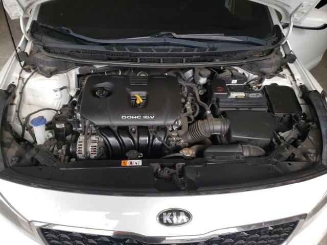Photo 11 from auction – 2017 KIA FORTE LX with VIN 3KPFK4A78HE114256