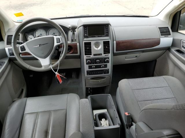 Photo 8 from auction – 2010 CHRYSLER TOWN & COU with VIN 2A4RR5D19AR170047