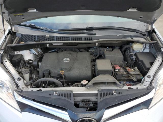 Photo 12 from auction – 2018 TOYOTA SIENNA LE with VIN 5TDKZ3DC5JS929863