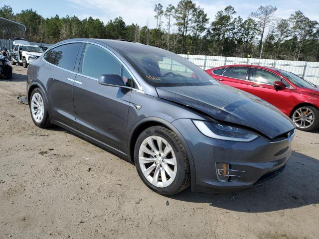 Photo 4 from auction – 2018 TESLA MODEL X with VIN 5YJXCDE28JF139383