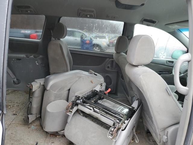 Photo 11 from auction – 2005 TOYOTA SIENNA CE with VIN 5TDZA23C75S330535