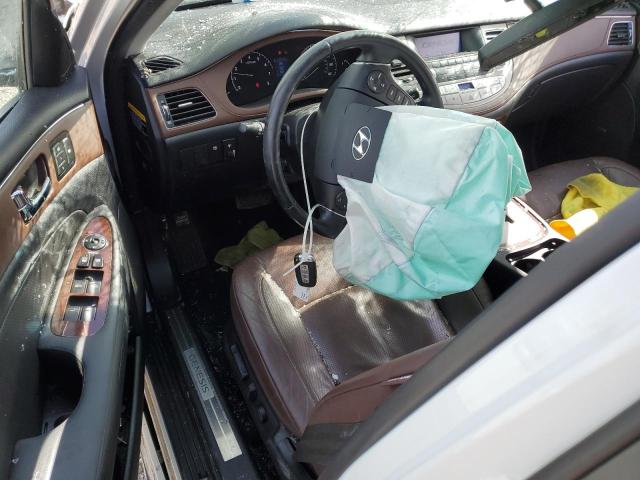Photo 8 from auction – 2009 HYUNDAI GENESIS 3. with VIN KMHGC46E79U048838