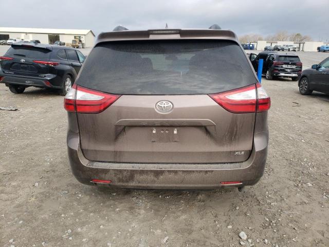 Photo 6 from auction – 2018 TOYOTA SIENNA XLE with VIN 5TDYZ3DC3JS961978
