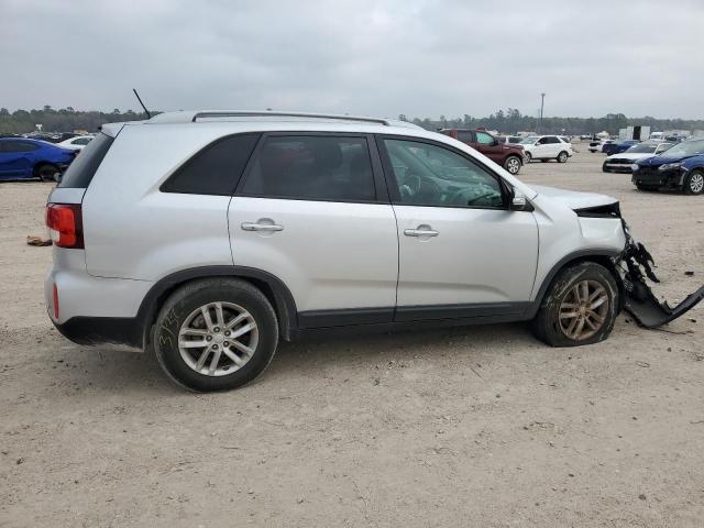 Photo 3 from auction – 2014 KIA SORENTO LX with VIN 5XYKT4A64EG536624