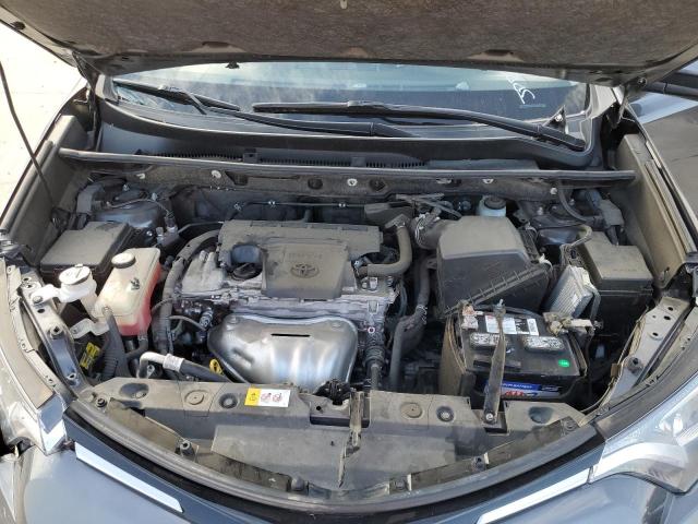 Photo 12 from auction – 2017 TOYOTA RAV4 XLE with VIN JTMWFREV5HJ705660