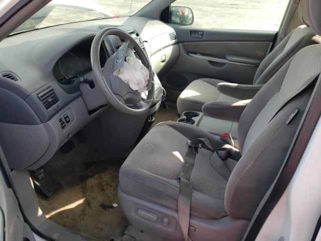 Photo 7 from auction – 2010 TOYOTA SIENNA CE with VIN 5TDKK4CC9AS318181