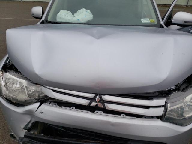 Photo 11 from auction – 2015 MITSUBISHI OUTLANDER with VIN JA4AZ3A33FZ011979