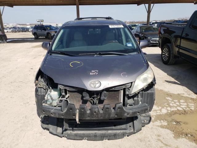 Photo 5 from auction – 2011 TOYOTA SIENNA XLE with VIN 5TDYK3DC2BS164305