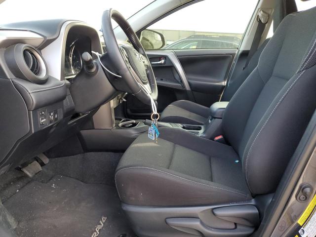 Photo 7 from auction – 2017 TOYOTA RAV4 XLE with VIN JTMWFREV5HJ705660