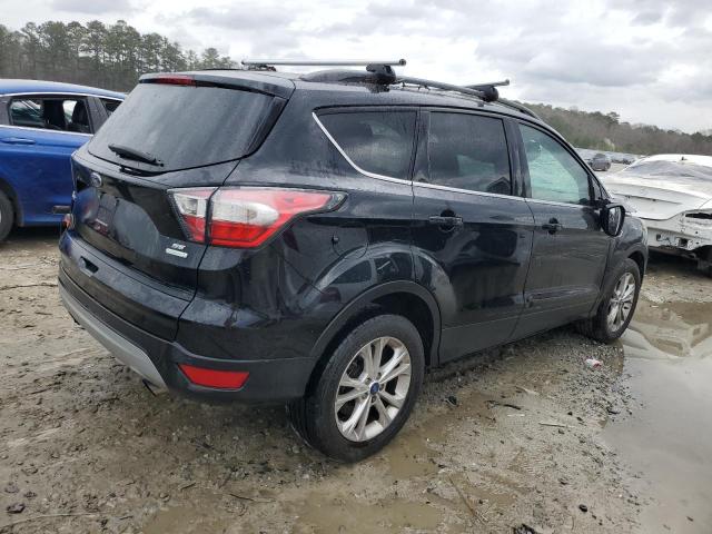 Photo 3 from auction – 2017 FORD ESCAPE SE with VIN 1FMCU0GD2HUB23857