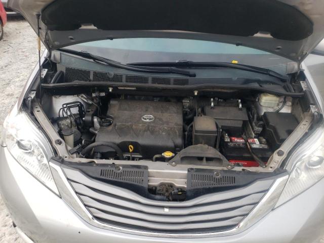 Photo 12 from auction – 2011 TOYOTA SIENNA XLE with VIN 5TDYK3DCXBS021845