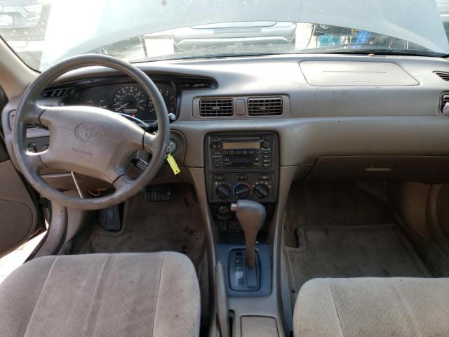 Photo 8 from auction – 2000 TOYOTA CAMRY LE with VIN JT2BG28K5Y0426647