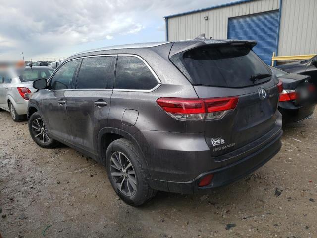 Photo 2 from auction – 2019 TOYOTA HIGHLANDER with VIN 5TDKZRFHXKS355113