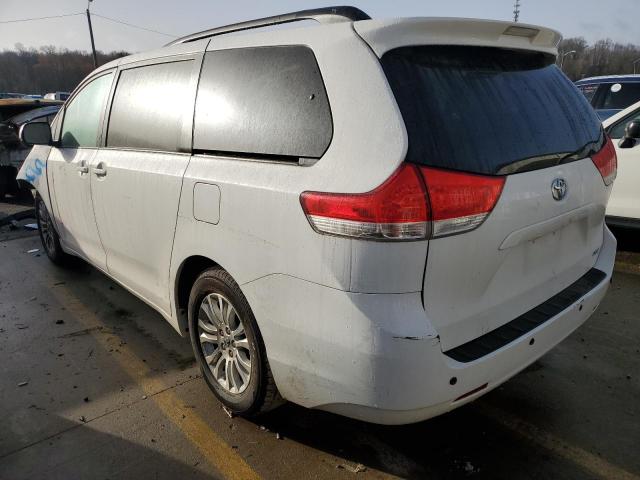 Photo 2 from auction – 2011 TOYOTA SIENNA XLE with VIN 5TDYK3DC1BS136060