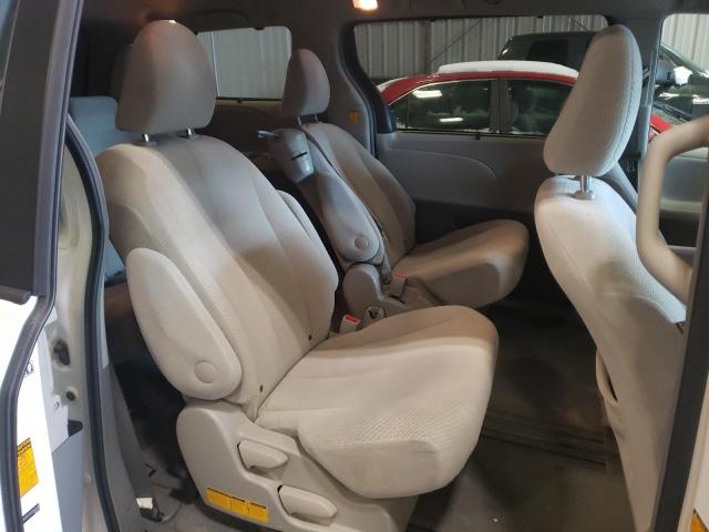 Photo 10 from auction – 2013 TOYOTA SIENNA LE with VIN 5TDKK3DC2DS285408