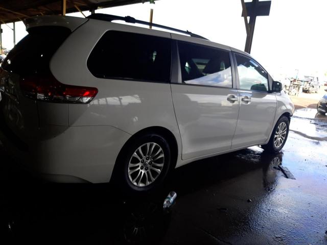Photo 3 from auction – 2013 TOYOTA SIENNA XLE with VIN 5TDYK3DC7DS343636