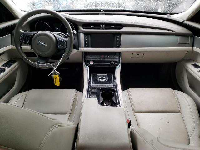 Photo 8 from auction – 2017 JAGUAR XF PREMIUM with VIN SAJBD4BV0HCY28199