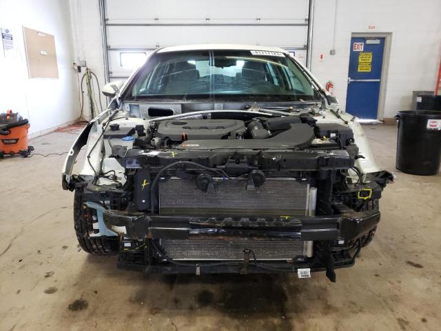 Photo 5 from auction – 2017 HYUNDAI SONATA SE with VIN 5NPE24AF8HH553763