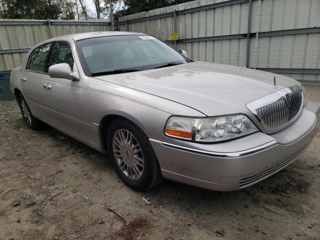 Photo 4 from auction – 2008 LINCOLN TOWN CAR S with VIN 2LNHM82V28X640993