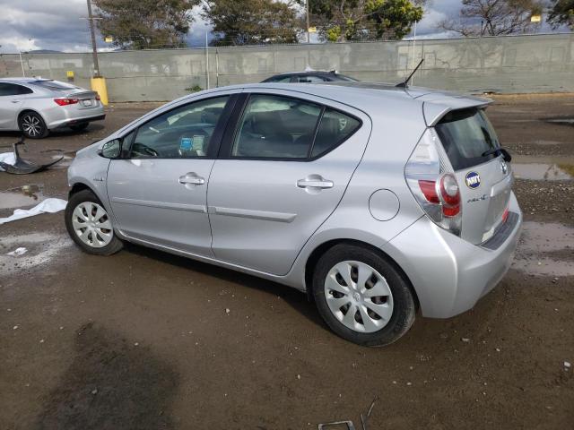 Photo 2 from auction – 2013 TOYOTA PRIUS C with VIN JTDKDTB35D1529370