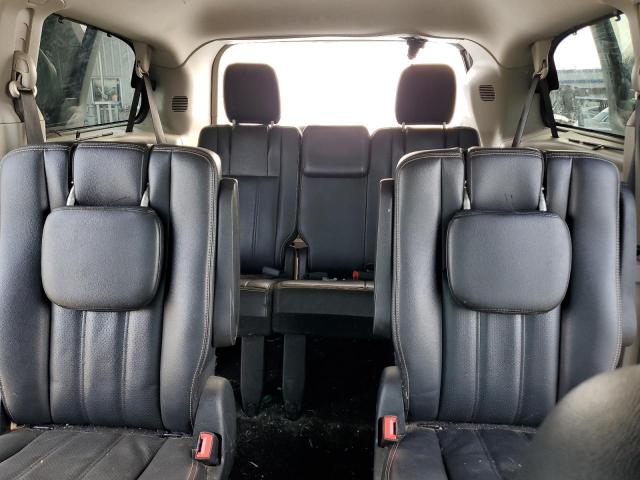 Photo 10 from auction – 2014 CHRYSLER TOWN & COU with VIN 2C4RC1CGXER329976